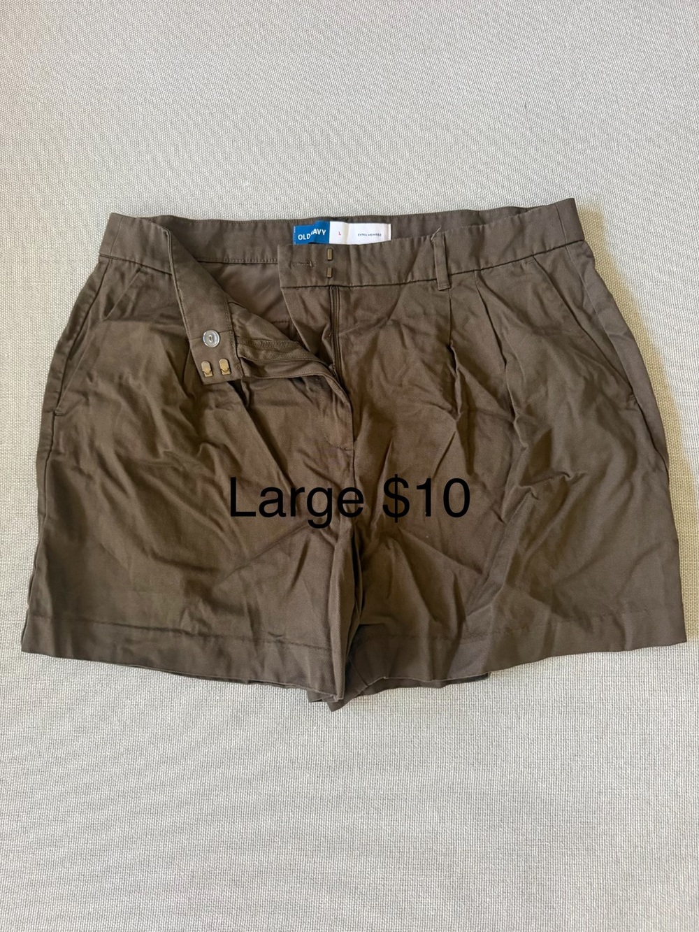 Old Navy Brown Women’s Bermuda Shorts
